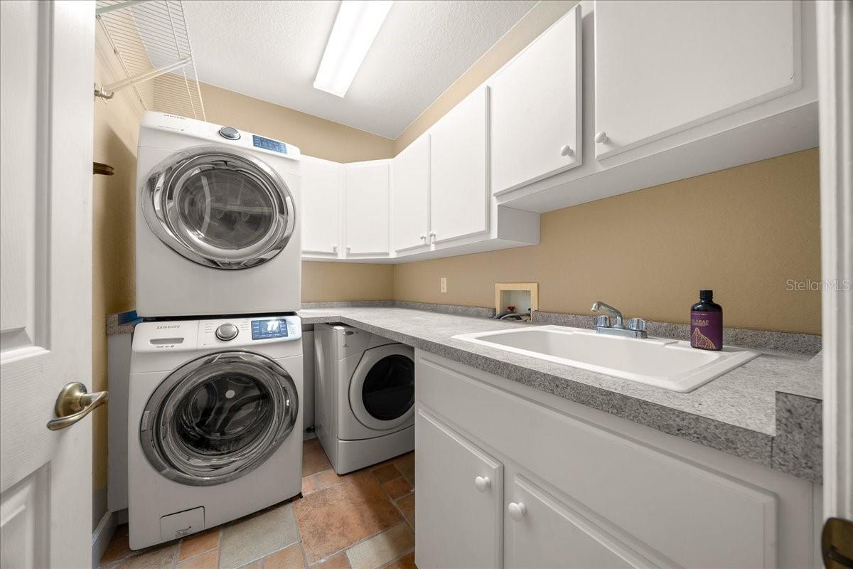 Image 42 of 77 For 4280 26th Terrace Road