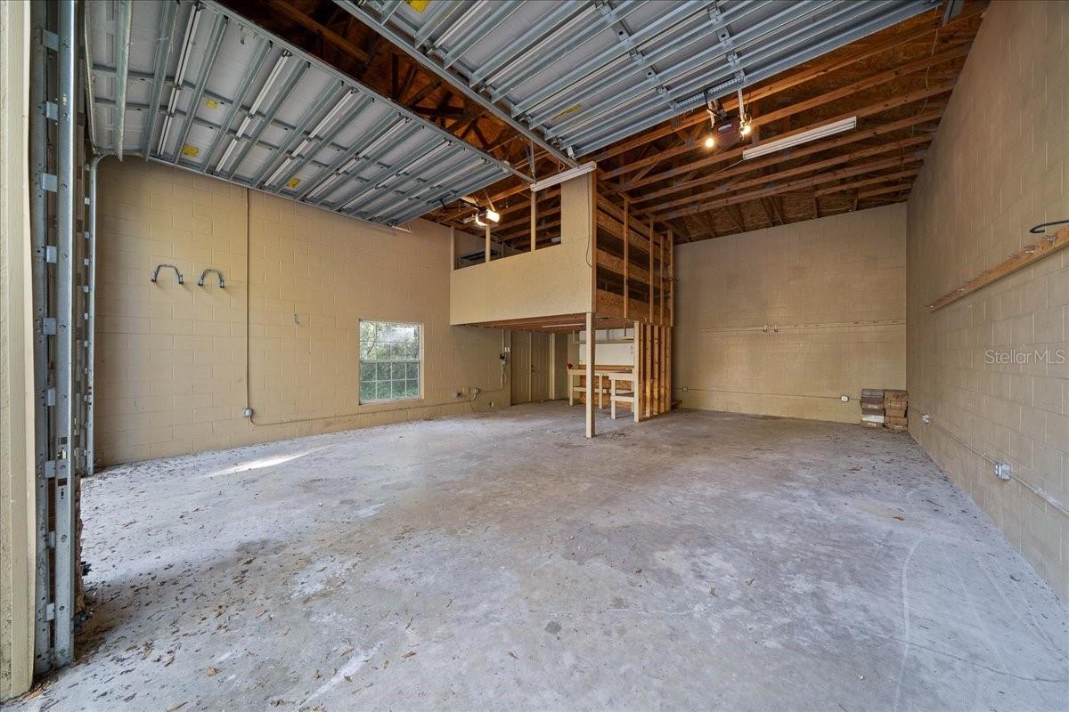 Image 44 of 77 For 4280 26th Terrace Road