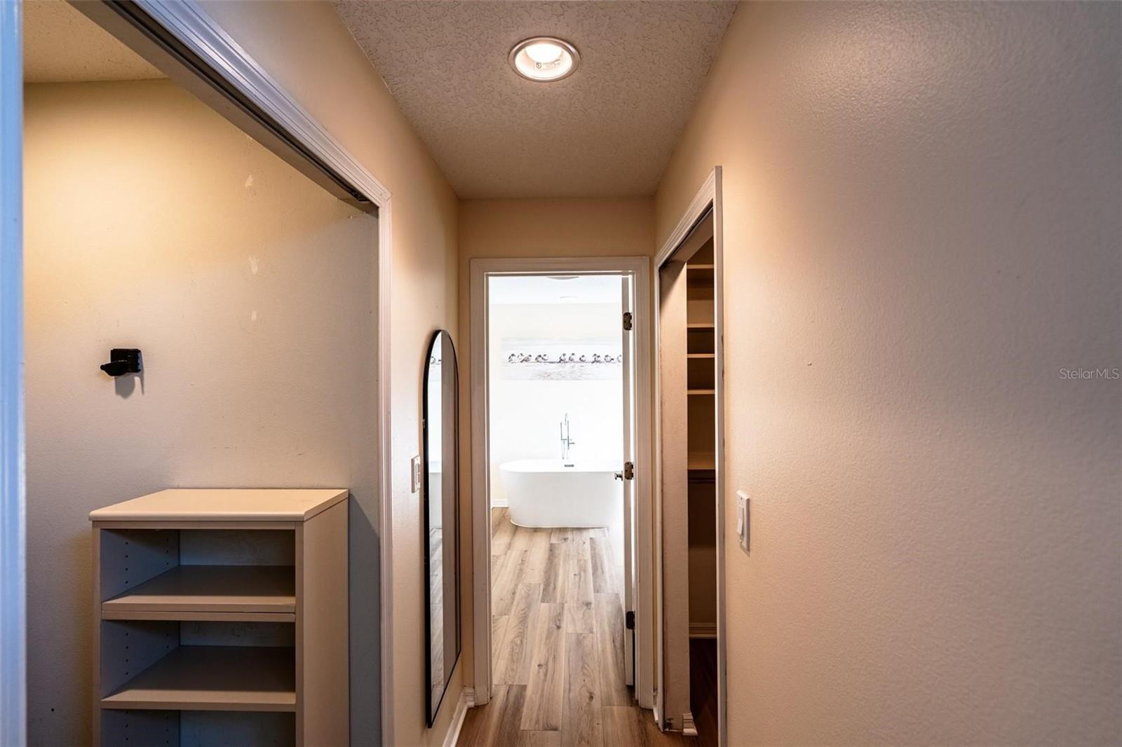 Image 17 of 52 For 681 Greywood Drive