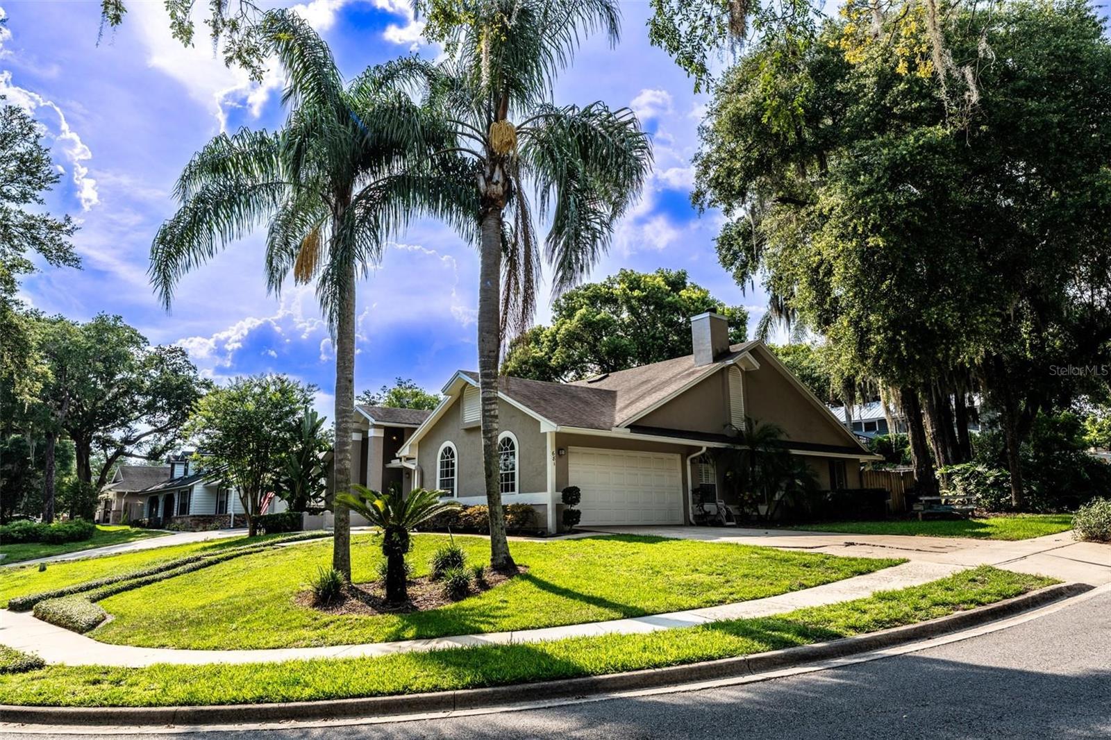 Image 3 of 52 For 681 Greywood Drive