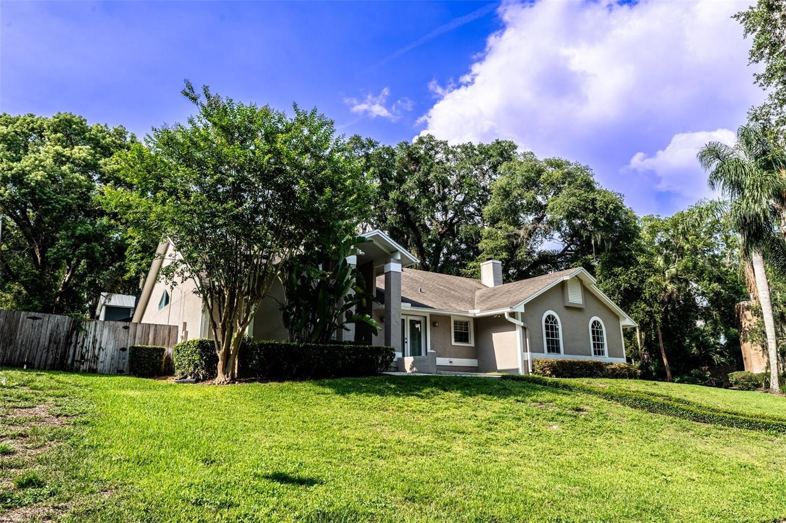 Image 4 of 52 For 681 Greywood Drive