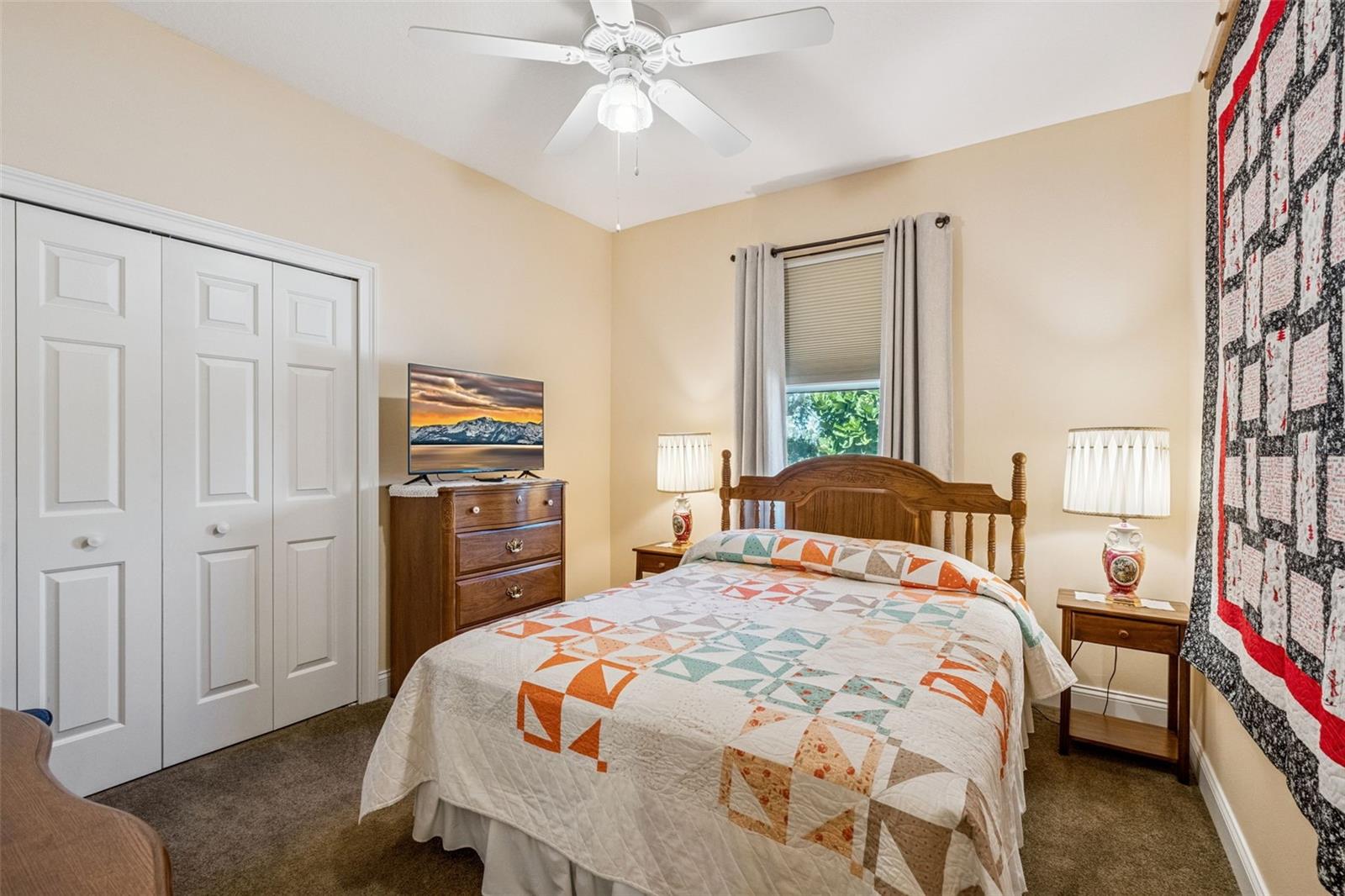 Image 31 of 51 For 21937 King Alfred Street