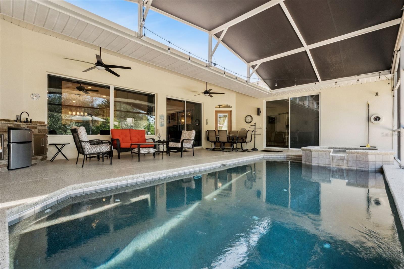 Image 42 of 51 For 21937 King Alfred Street