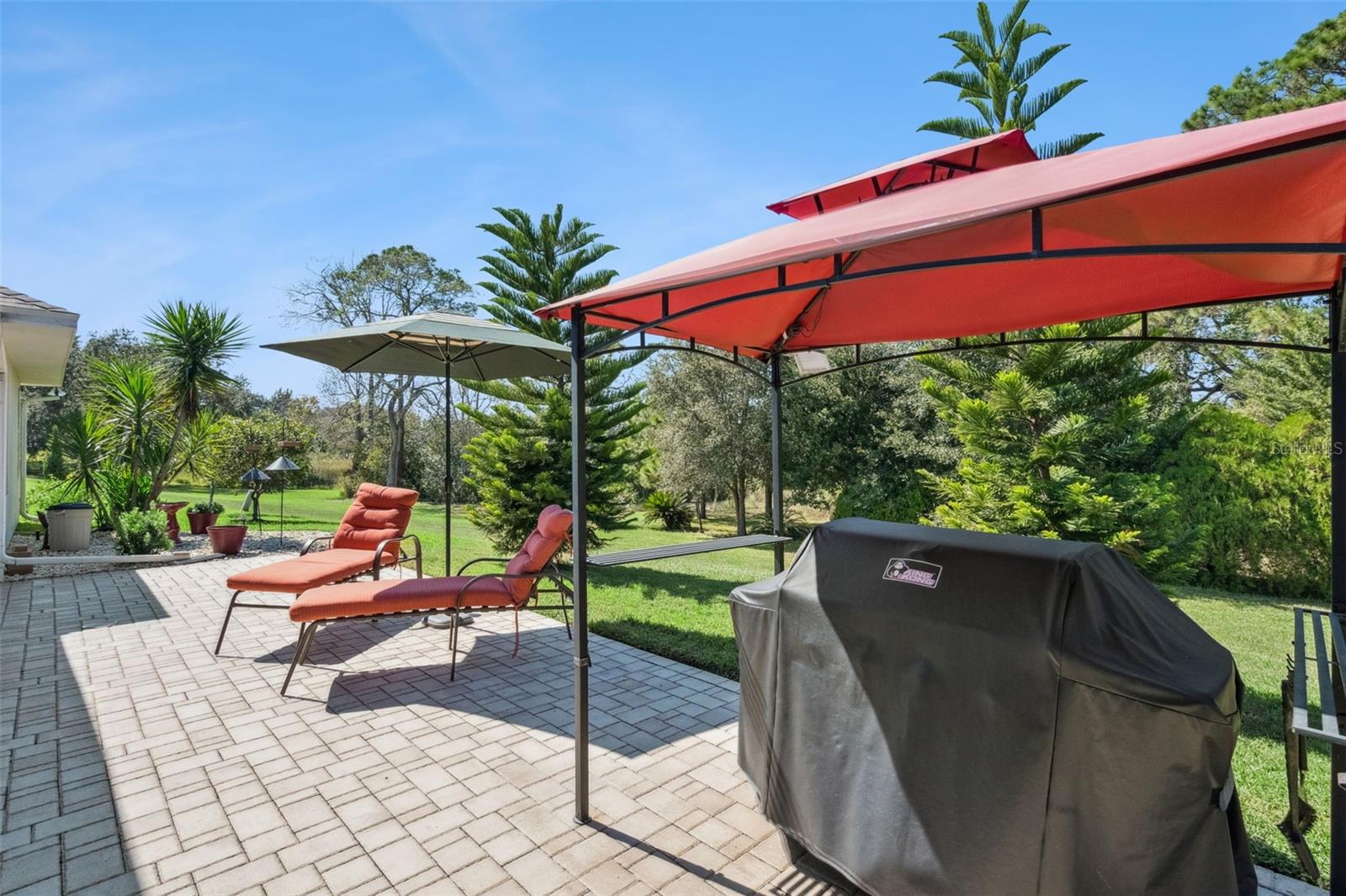 Image 43 of 51 For 21937 King Alfred Street