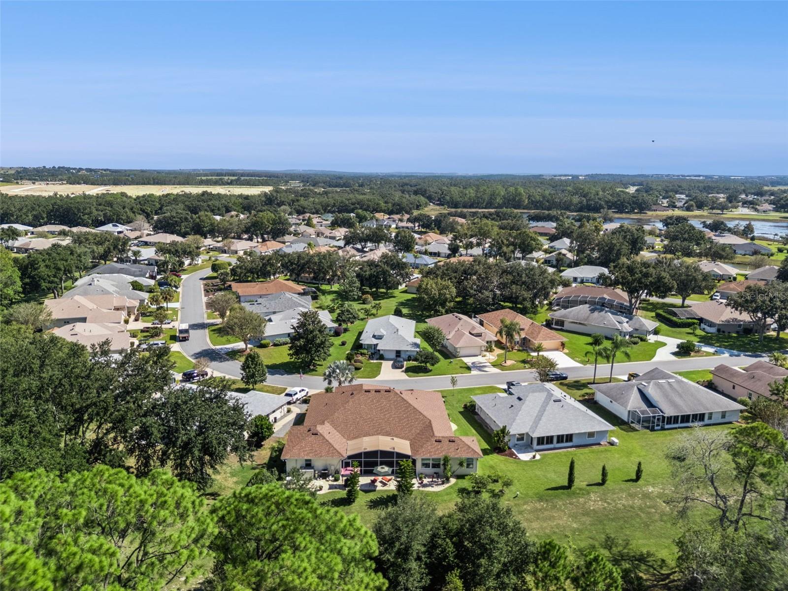 Image 48 of 51 For 21937 King Alfred Street