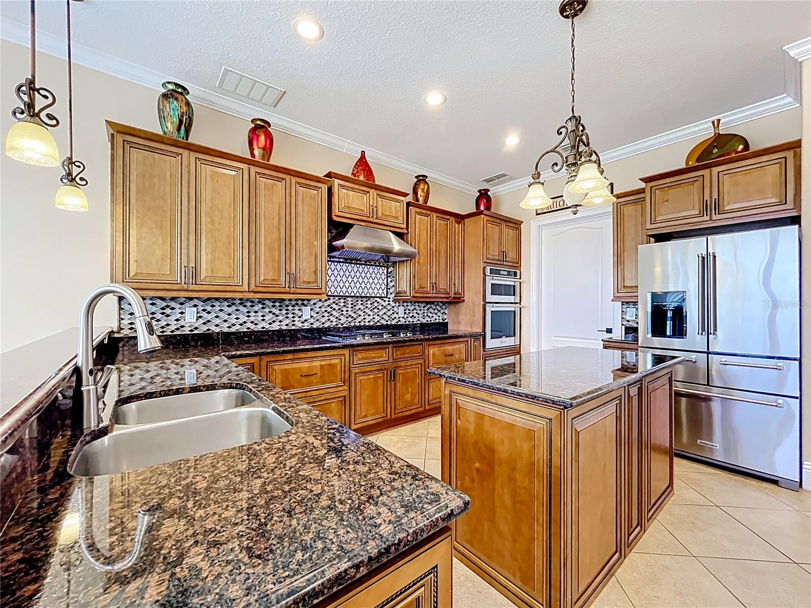 Image 16 of 100 For 2462 Linkwood Avenue