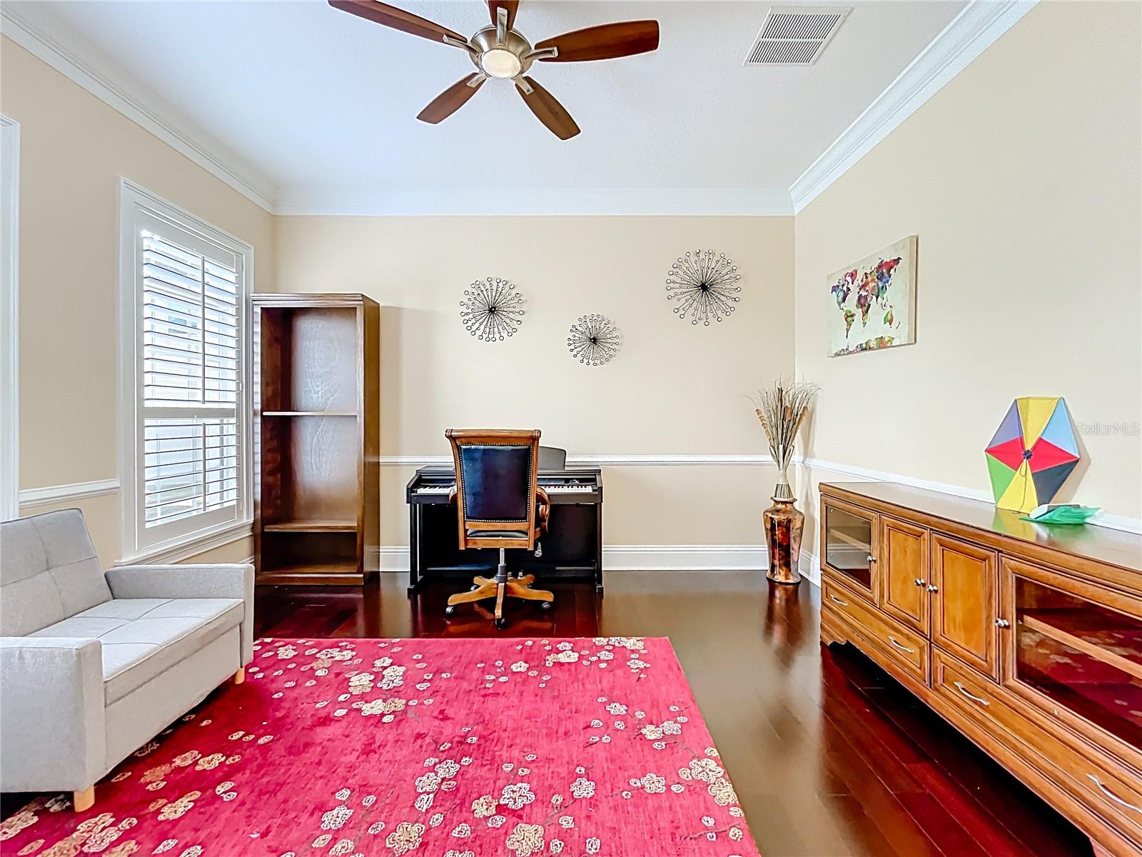 Image 5 of 100 For 2462 Linkwood Avenue