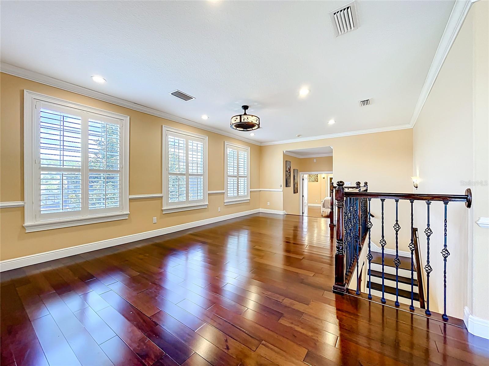 Image 75 of 100 For 2462 Linkwood Avenue