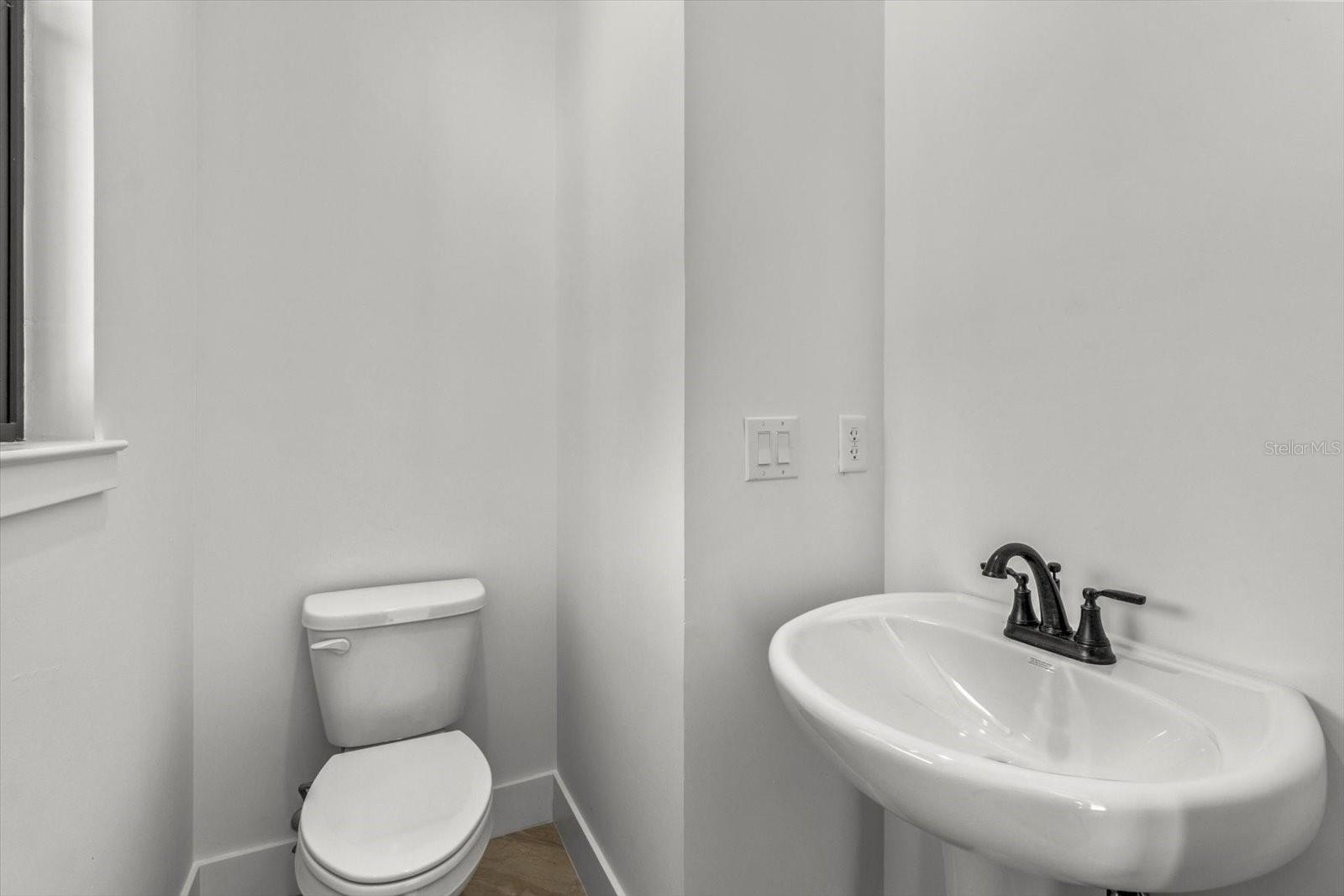 Image 9 of 46 For 4380 Malaluka Circle