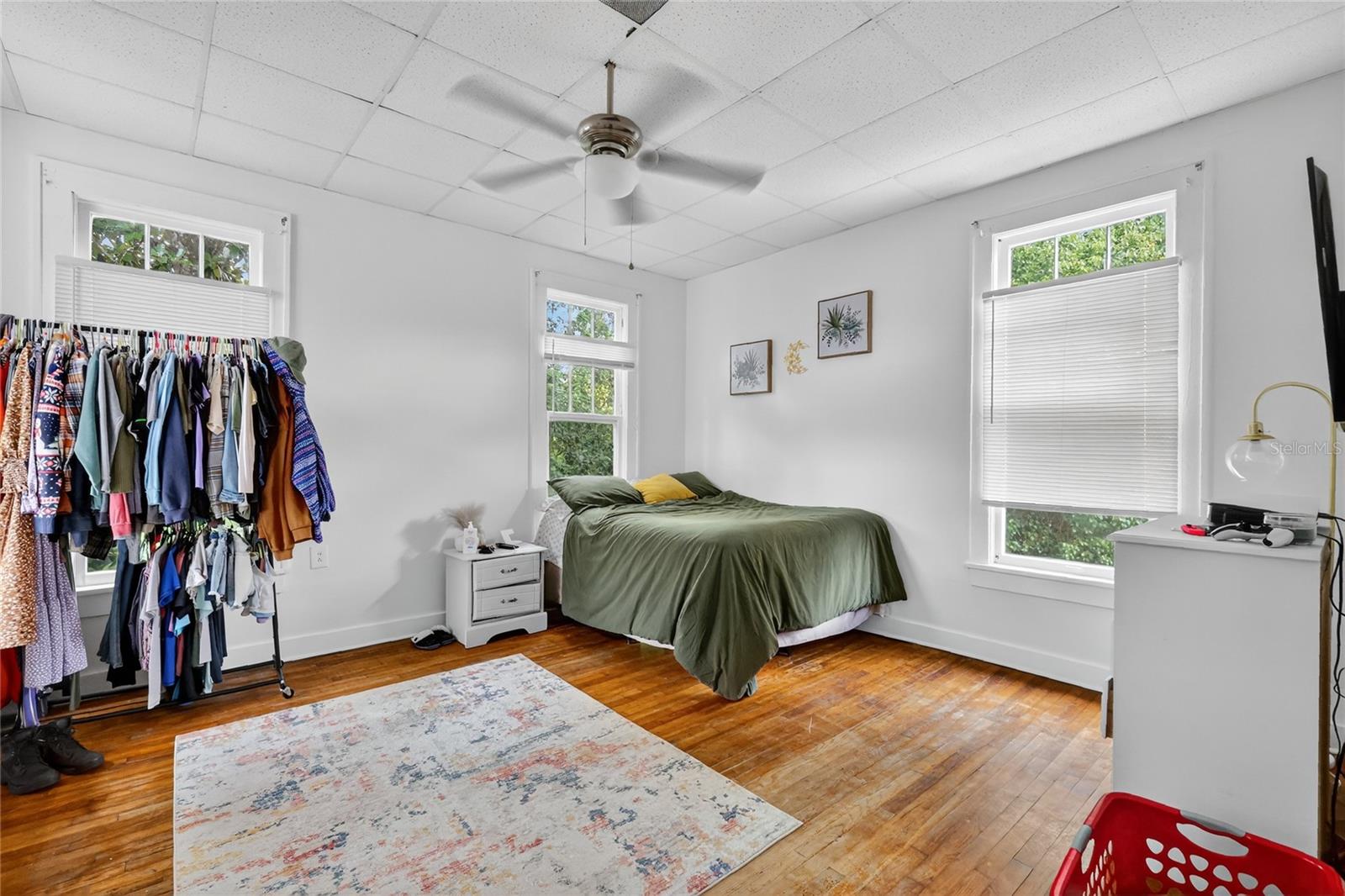 Image 12 of 30 For 1120 Webster Street