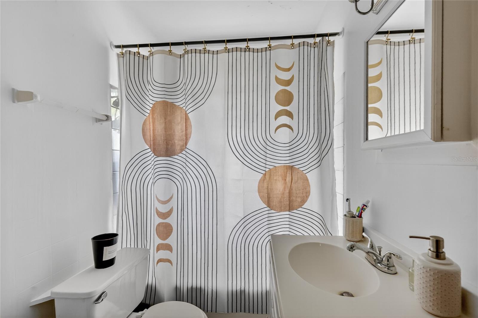 Image 13 of 30 For 1120 Webster Street