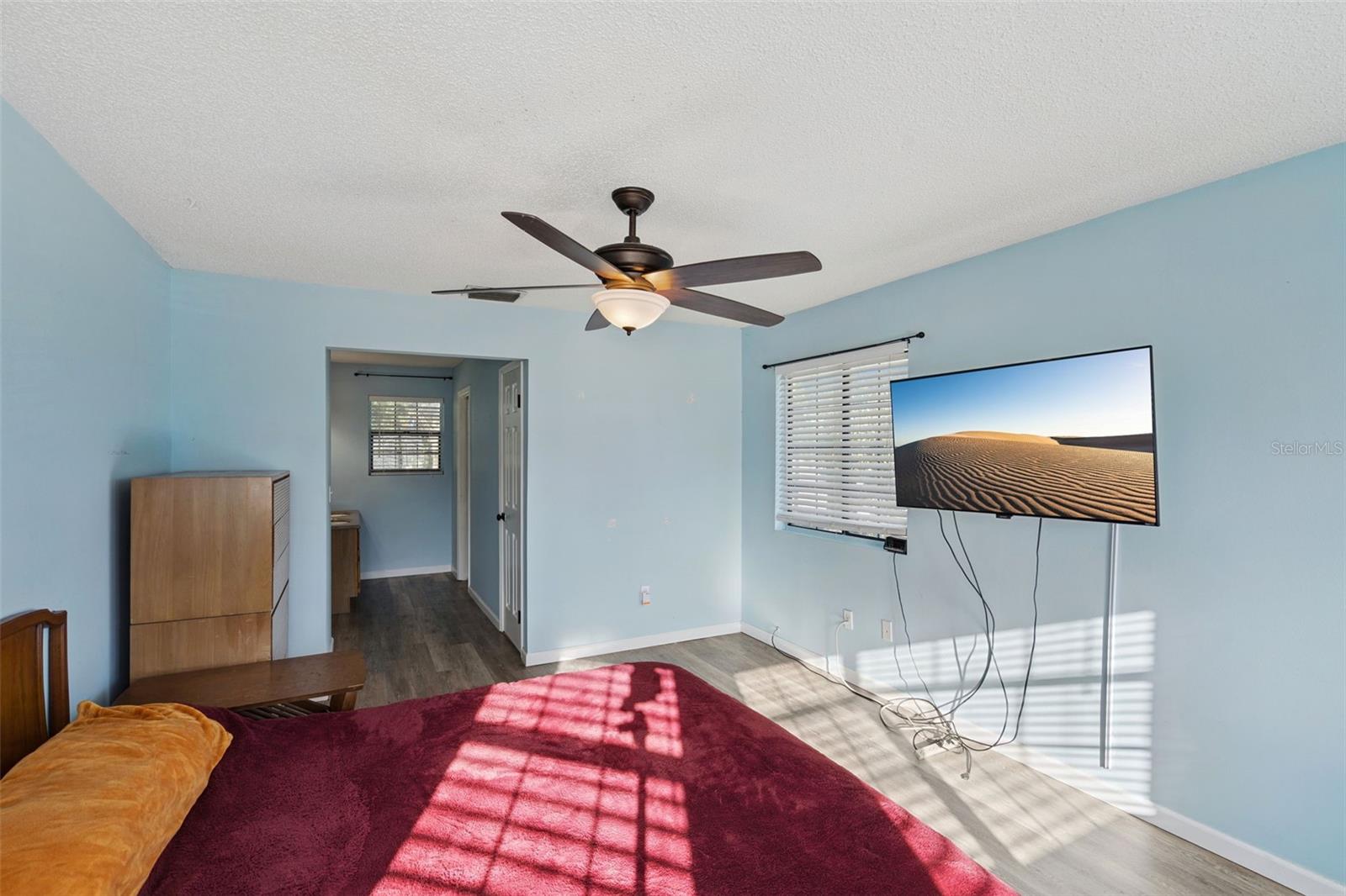 Image 13 of 48 For 9270 157th Place