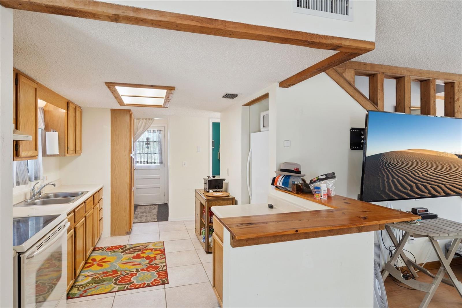 Image 21 of 48 For 9270 157th Place