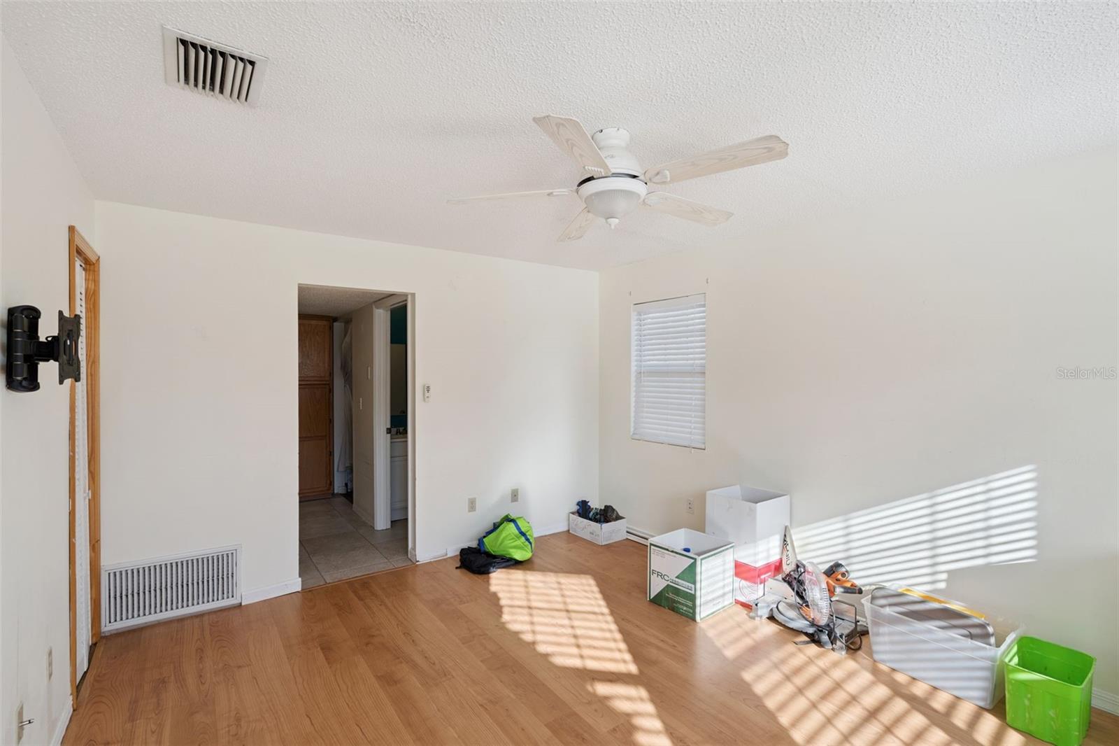 Image 27 of 48 For 9270 157th Place