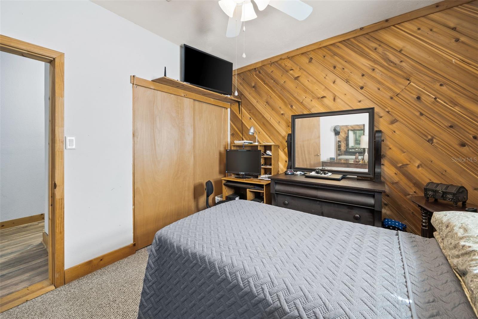 Image 26 of 93 For 3140 23rd Place