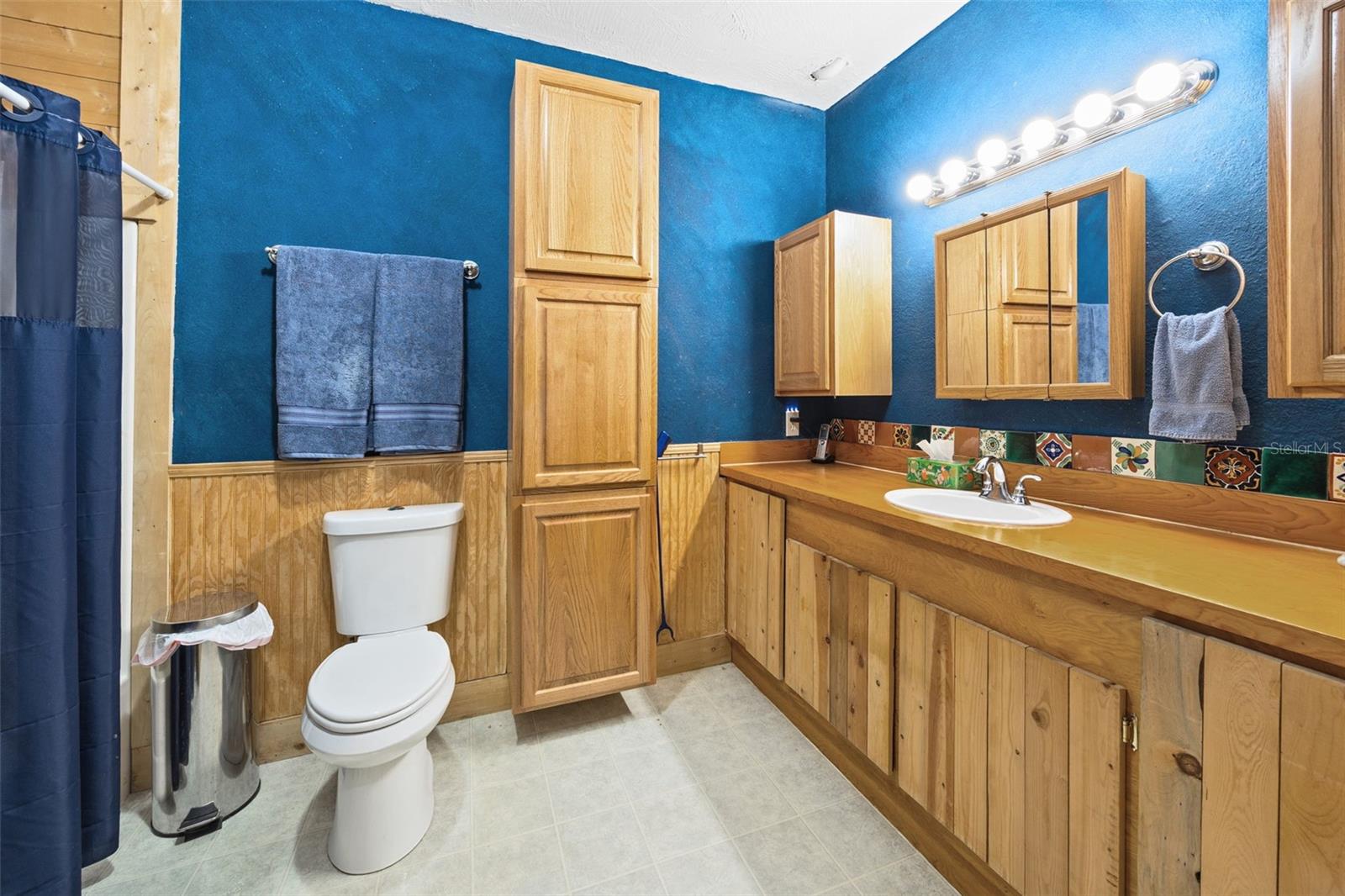 Image 28 of 93 For 3140 23rd Place