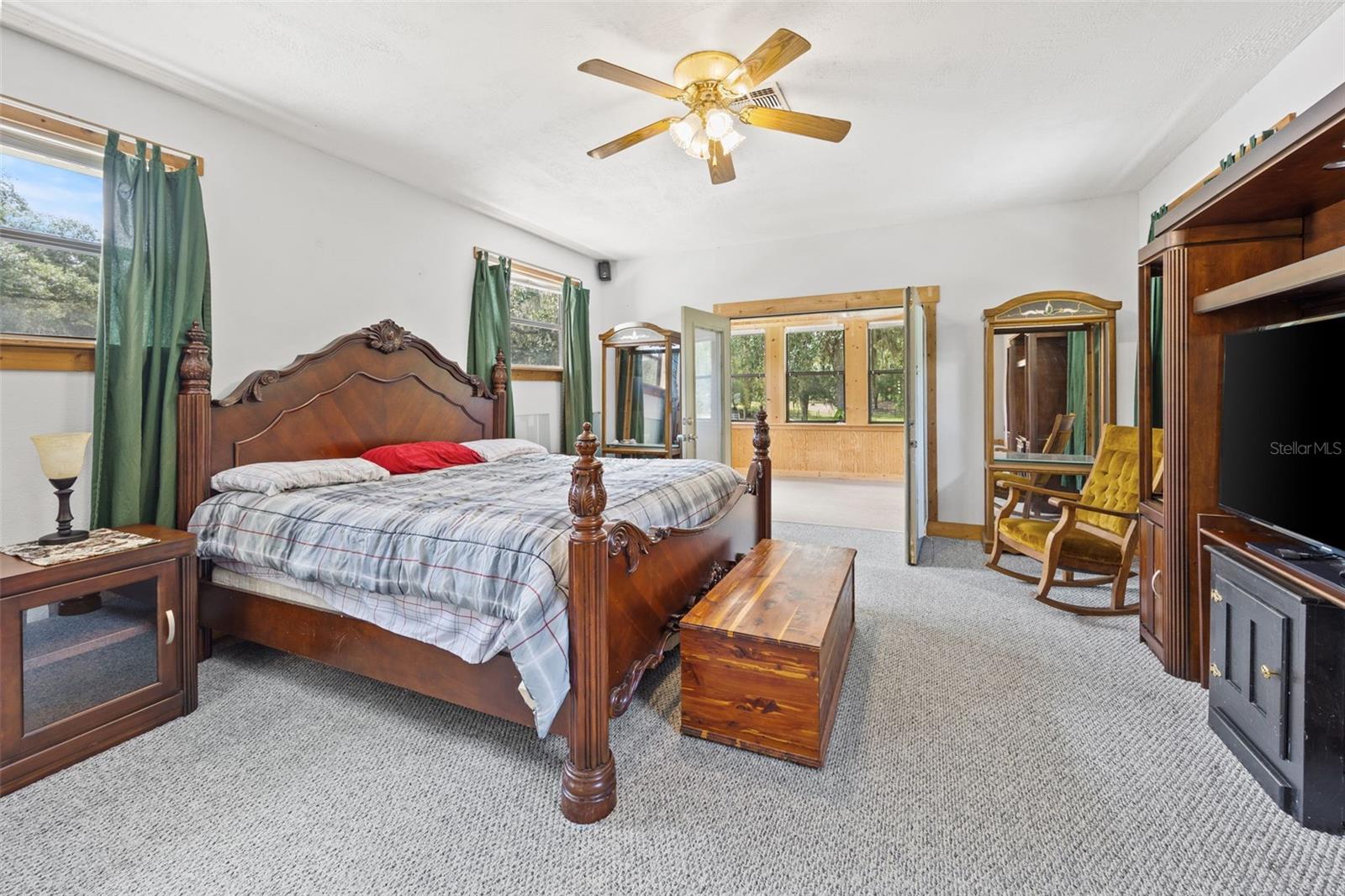 Image 36 of 93 For 3140 23rd Place