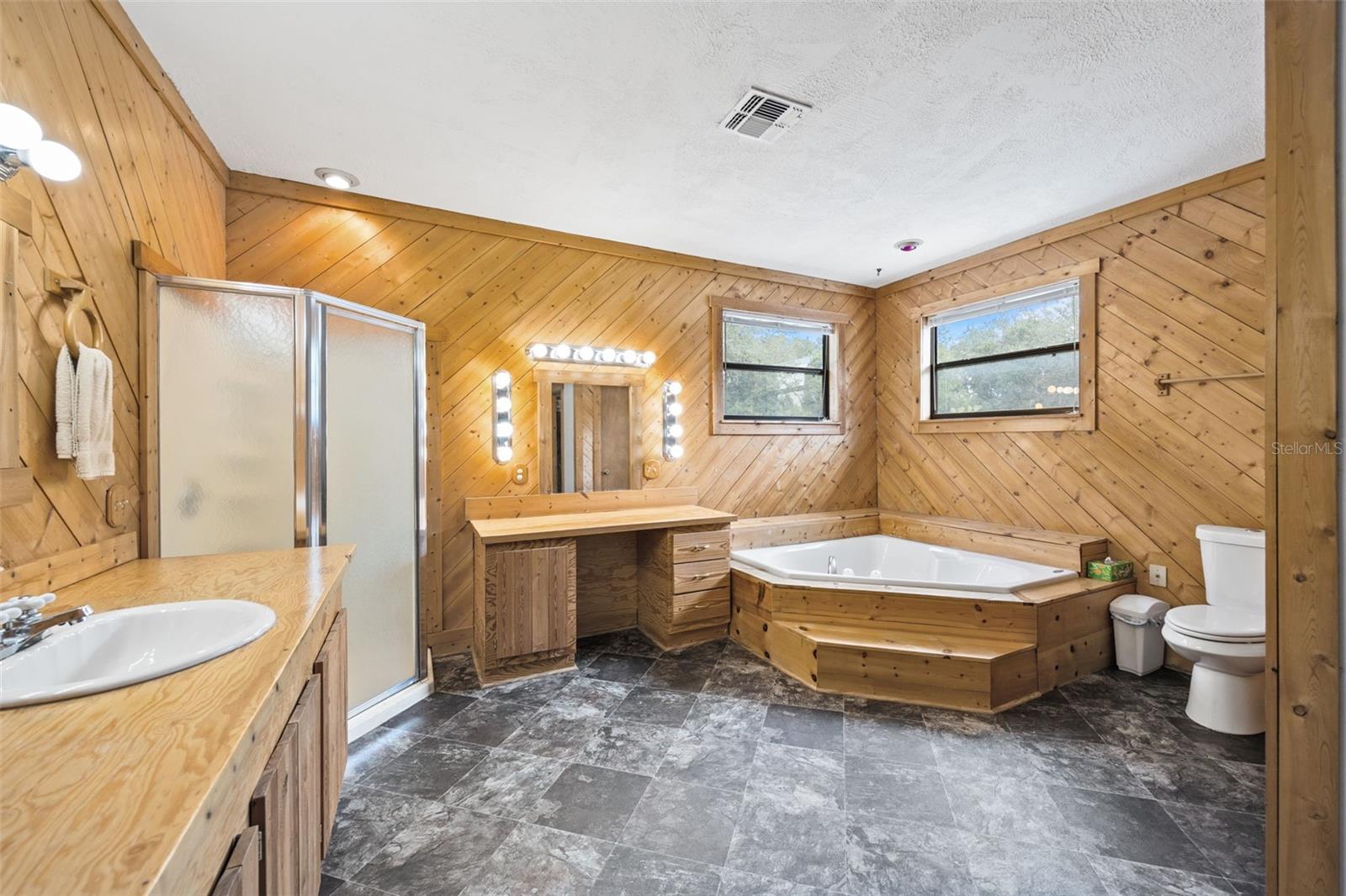 Image 38 of 93 For 3140 23rd Place