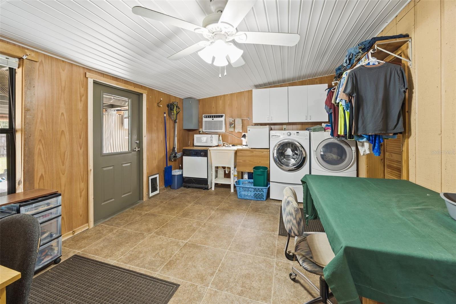 Image 42 of 93 For 3140 23rd Place