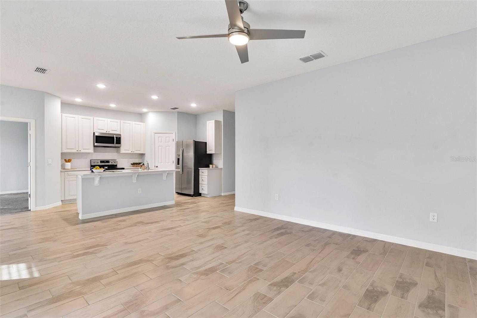 Image 14 of 40 For 944 Belle Oak Drive