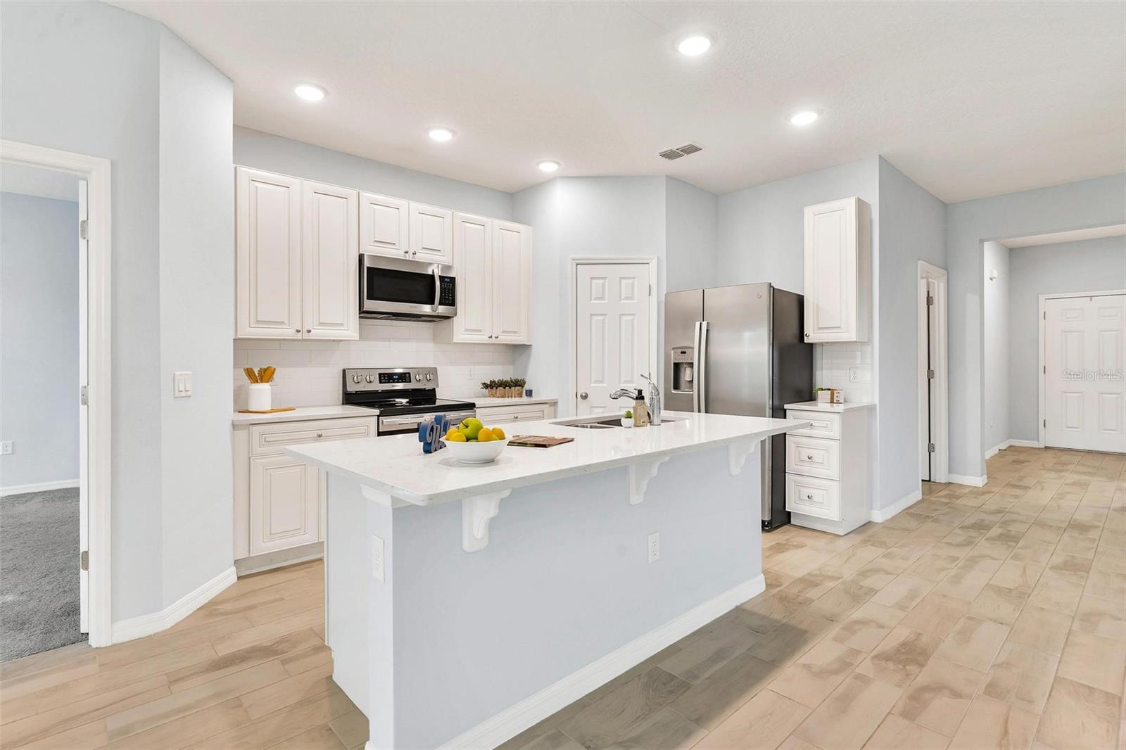 Image 15 of 40 For 944 Belle Oak Drive