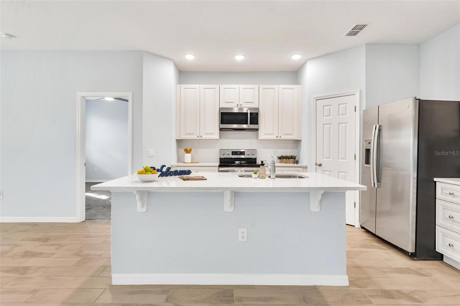 Image 16 of 40 For 944 Belle Oak Drive