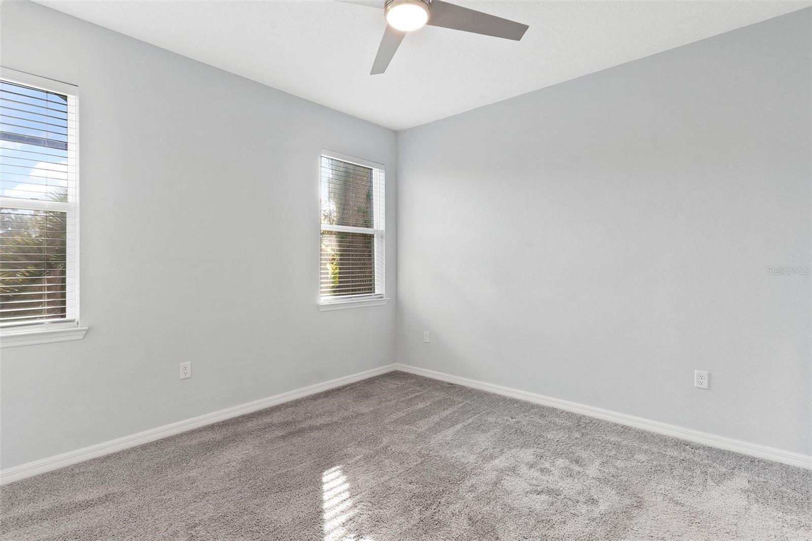 Image 22 of 40 For 944 Belle Oak Drive