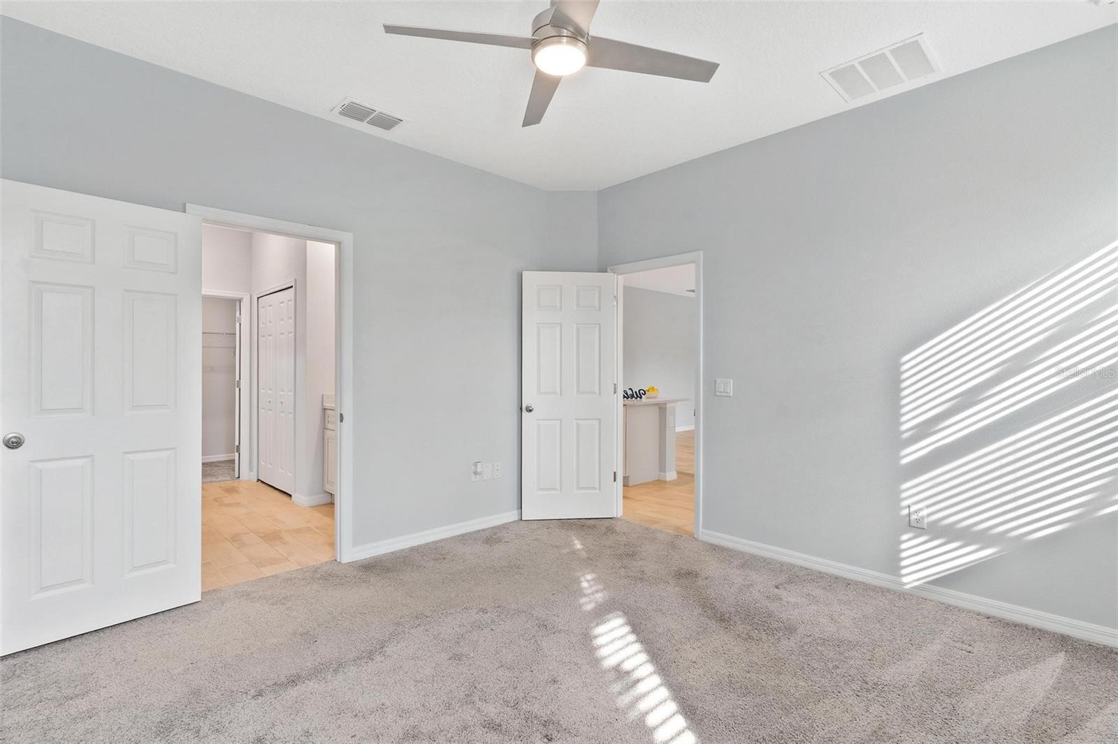 Image 23 of 40 For 944 Belle Oak Drive