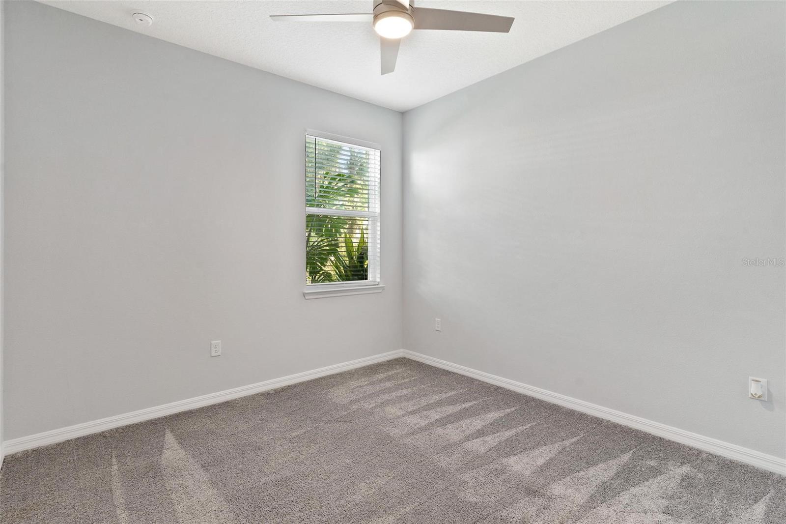 Image 30 of 40 For 944 Belle Oak Drive