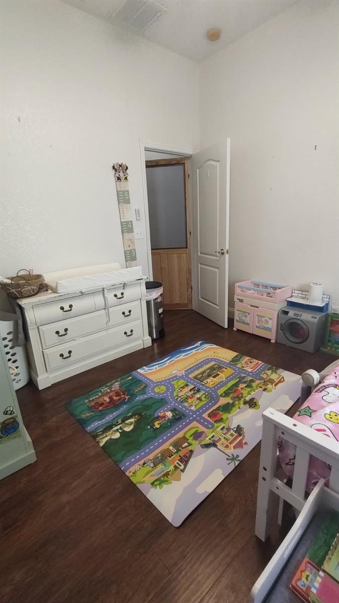 Image 20 of 28 For 6421 Ashville Drive