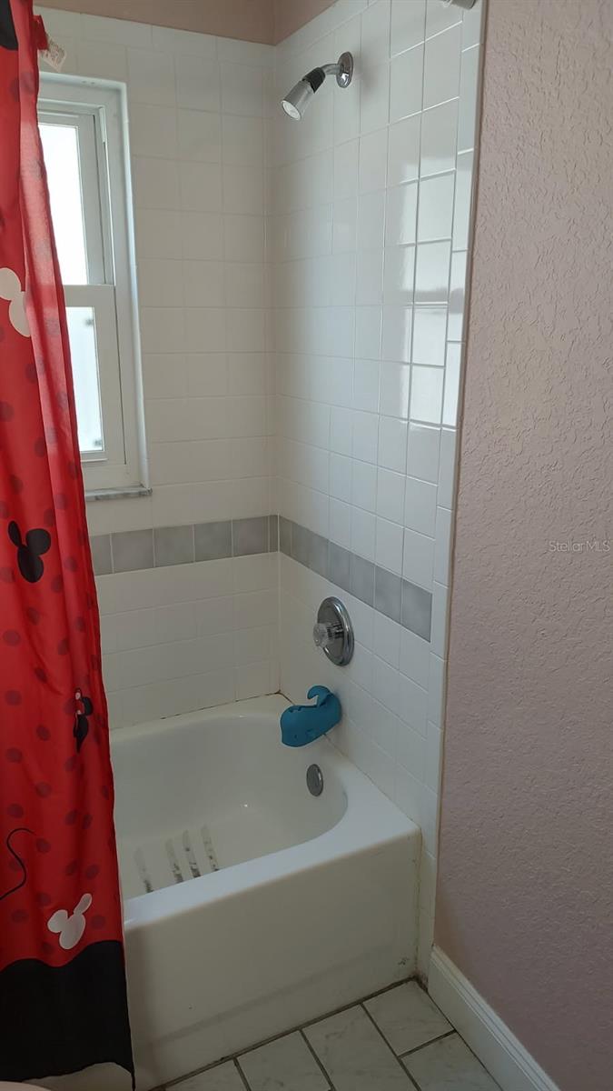 Image 23 of 28 For 6421 Ashville Drive