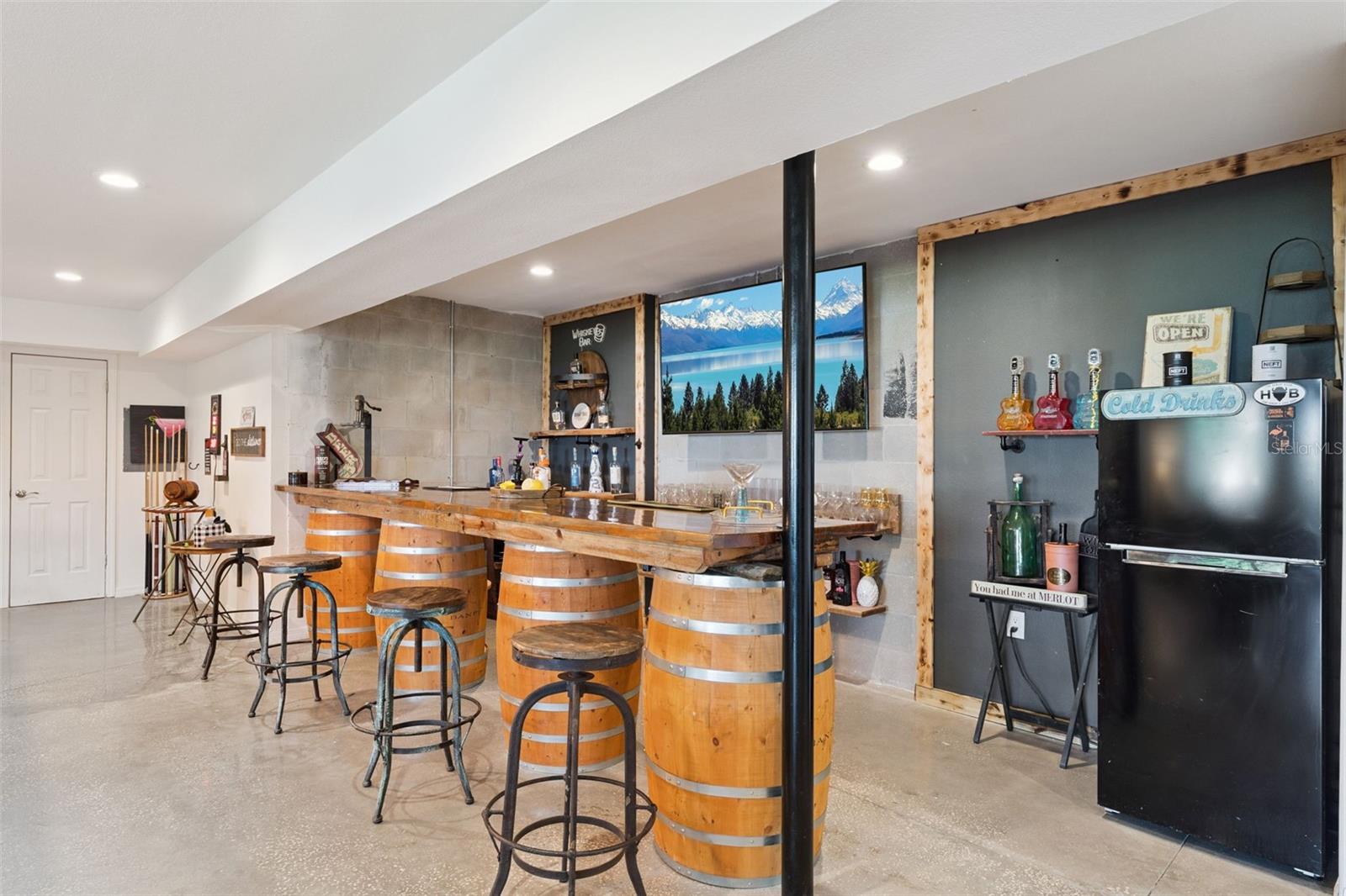 Image 37 of 58 For 12736 Lake Ridge Circle