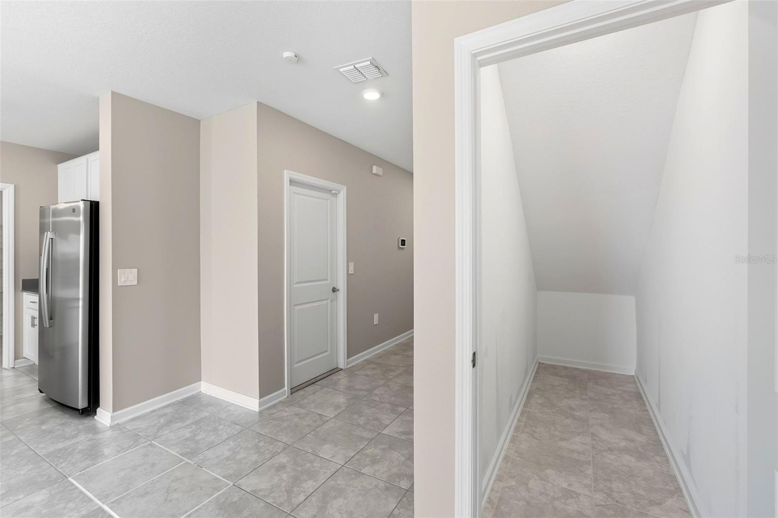 Image 27 of 48 For 724 Daring Drive