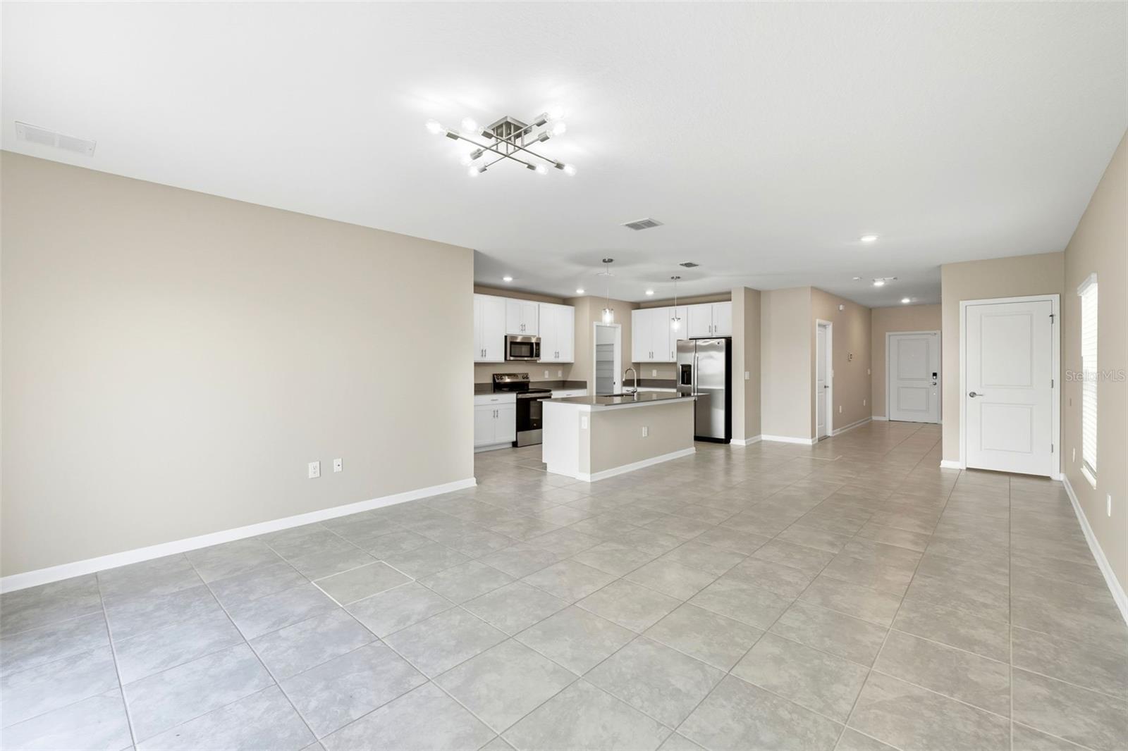 Image 3 of 48 For 724 Daring Drive