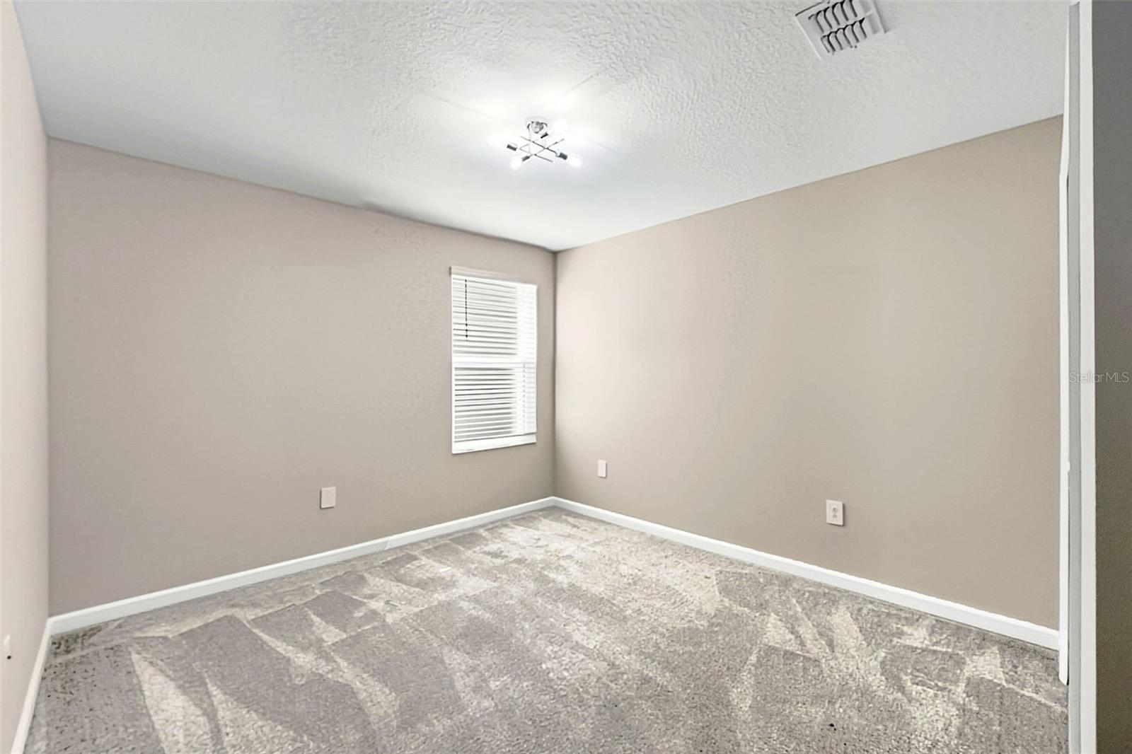 Image 34 of 48 For 724 Daring Drive