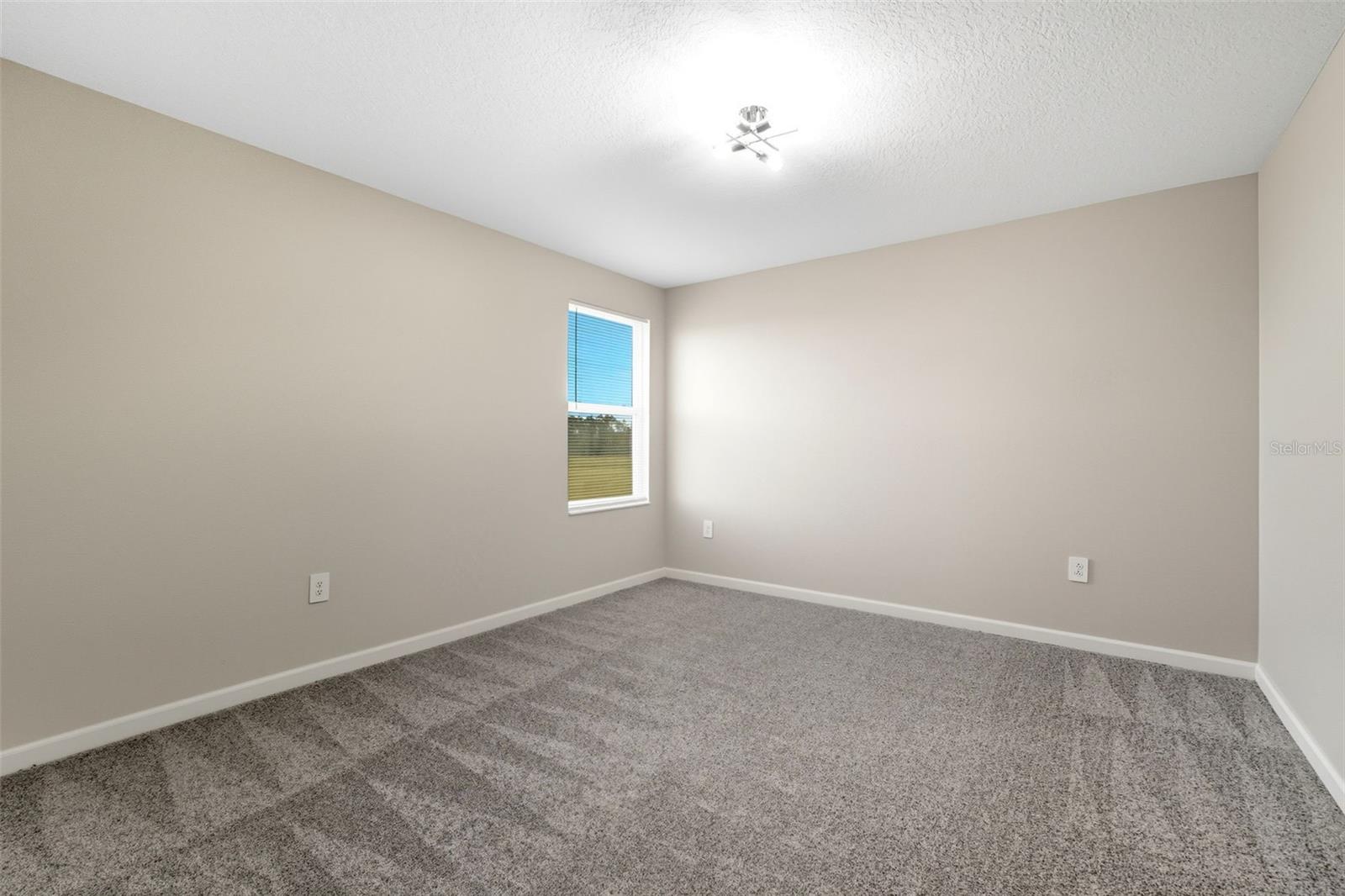 Image 40 of 48 For 724 Daring Drive