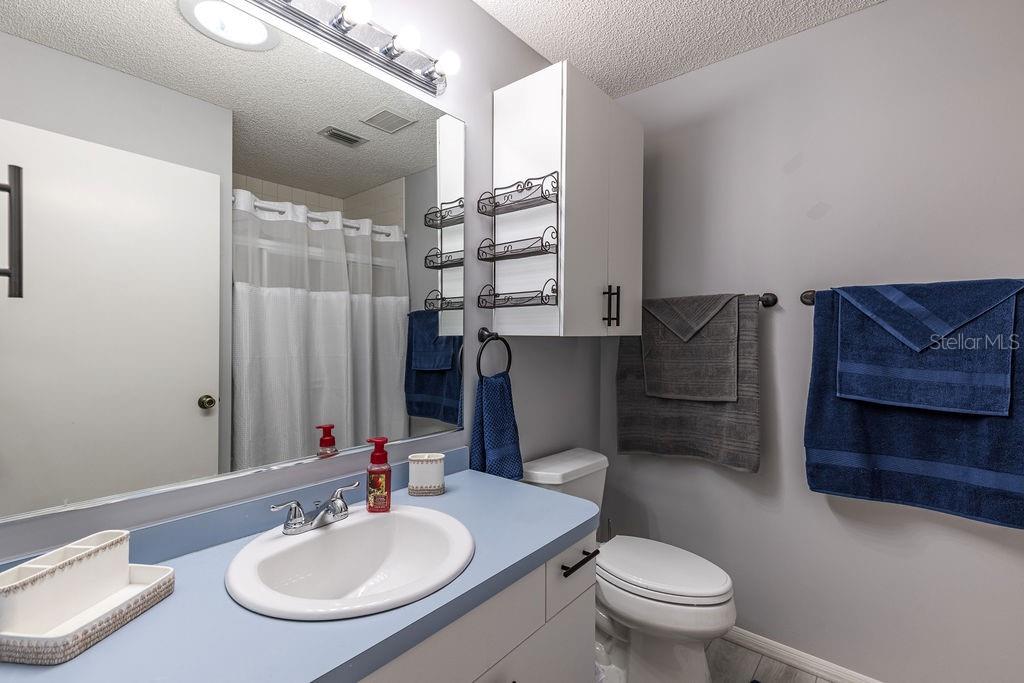 Image 24 of 37 For 1501 Alfonso Lane