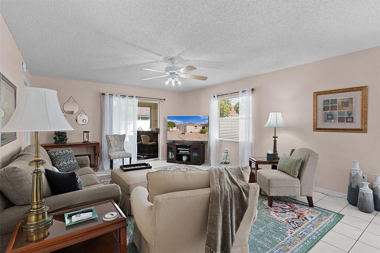 Image 5 of 22 For 1330 La Jolla Circle