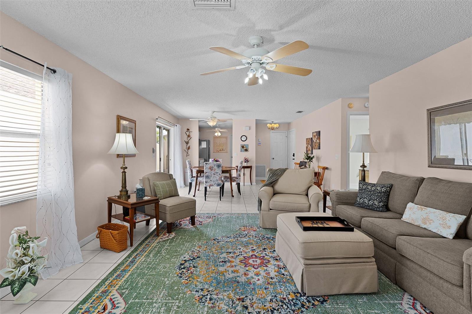 Image 7 of 22 For 1330 La Jolla Circle