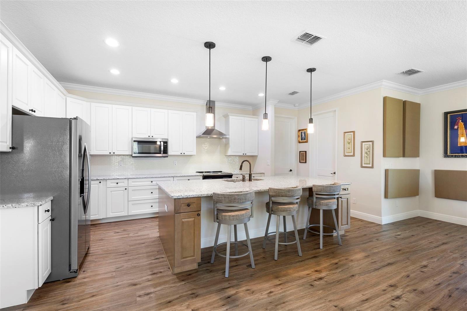 Image 9 of 28 For 10454 Spring Lake Drive