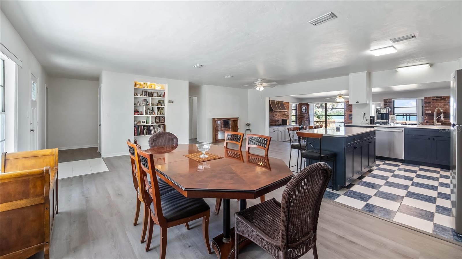 Image 13 of 56 For 16317 Andrews Circle