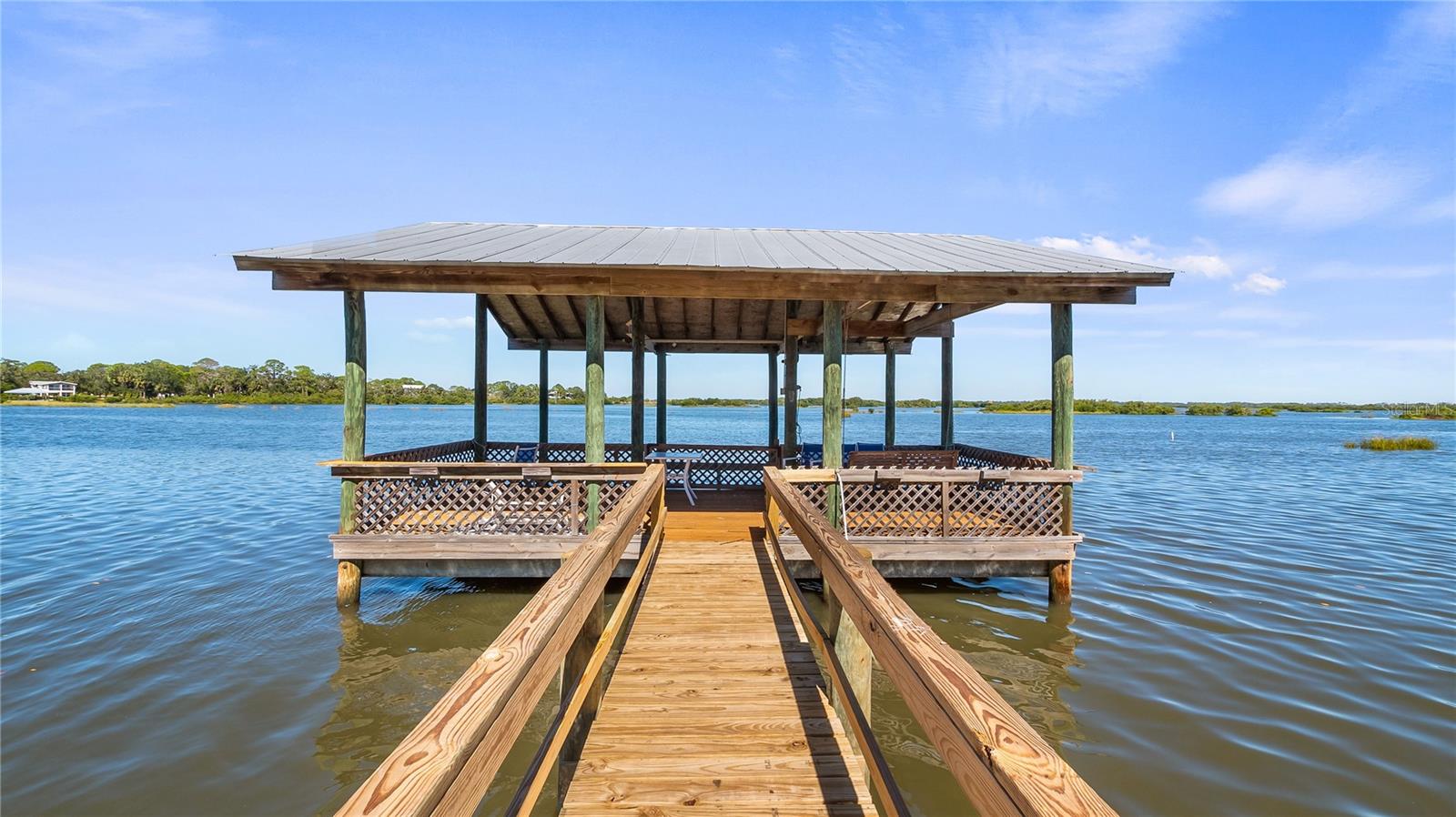 Image 23 of 56 For 16317 Andrews Circle