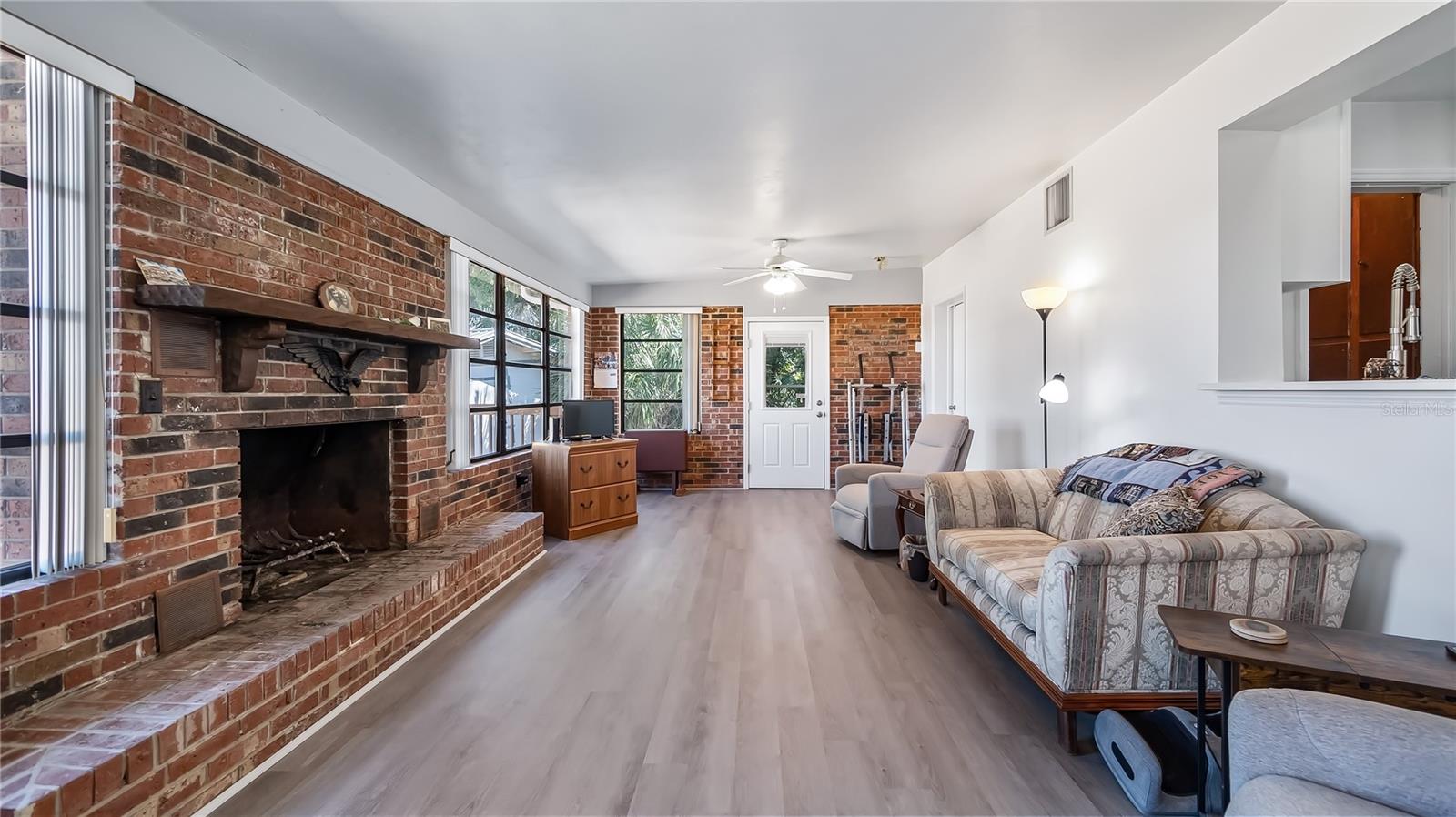 Image 38 of 56 For 16317 Andrews Circle