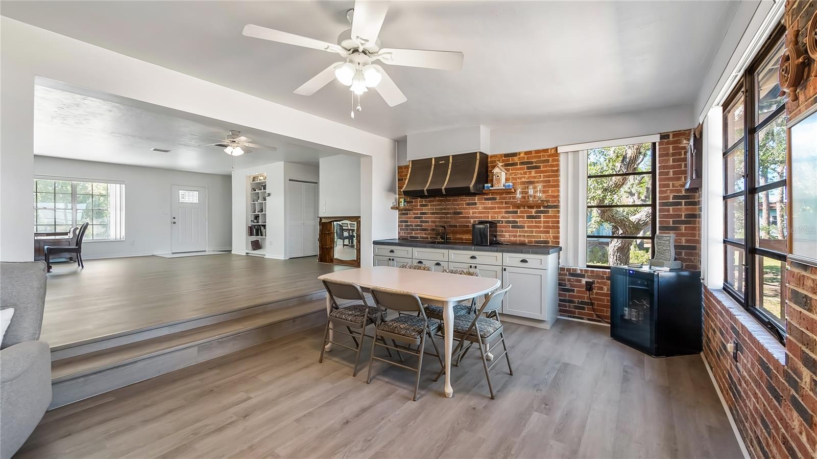 Image 45 of 56 For 16317 Andrews Circle