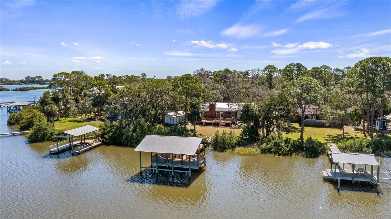 Image 5 of 56 For 16317 Andrews Circle