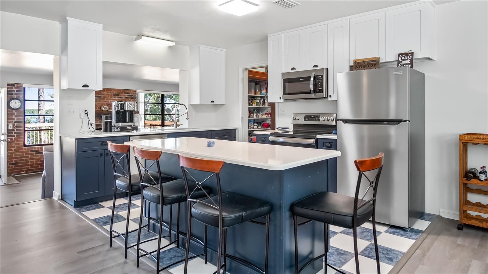 Image 7 of 56 For 16317 Andrews Circle