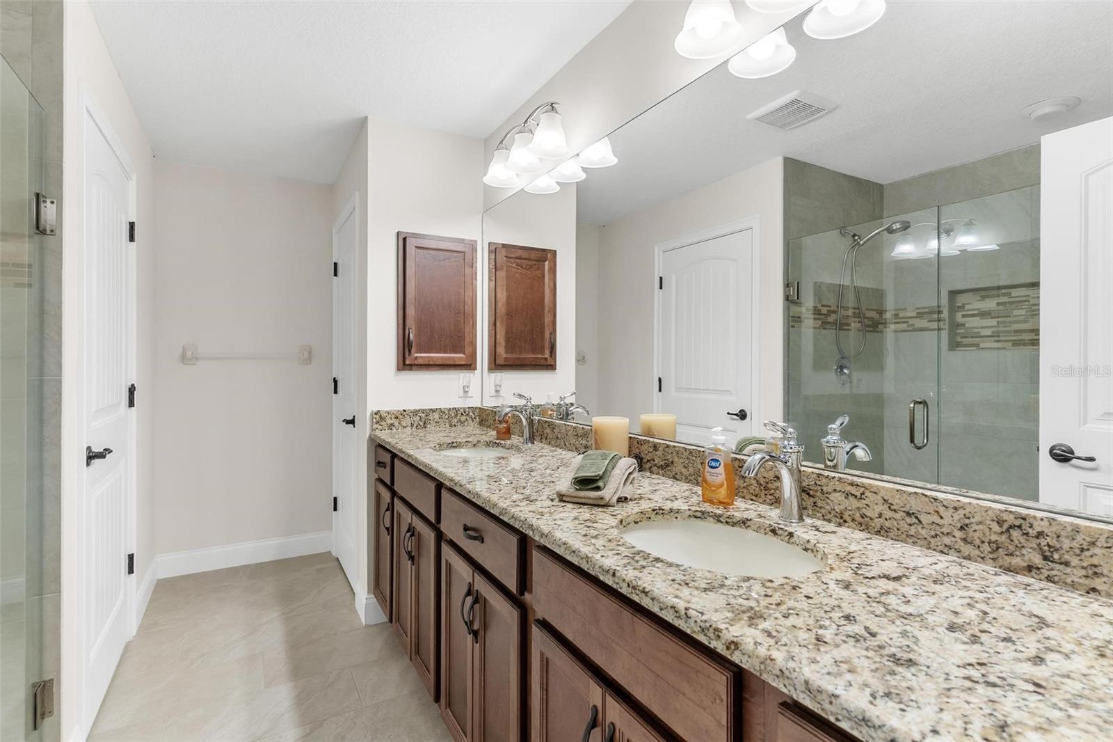 Image 22 of 56 For 17401 150th Avenue Road