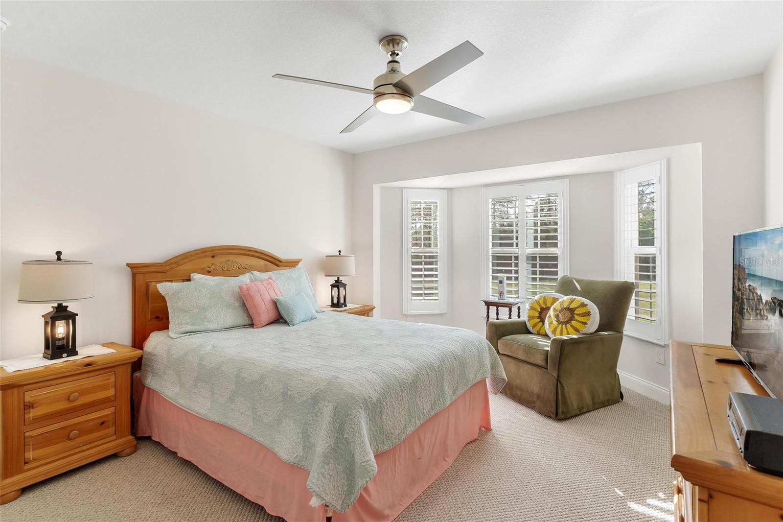 Image 24 of 56 For 17401 150th Avenue Road