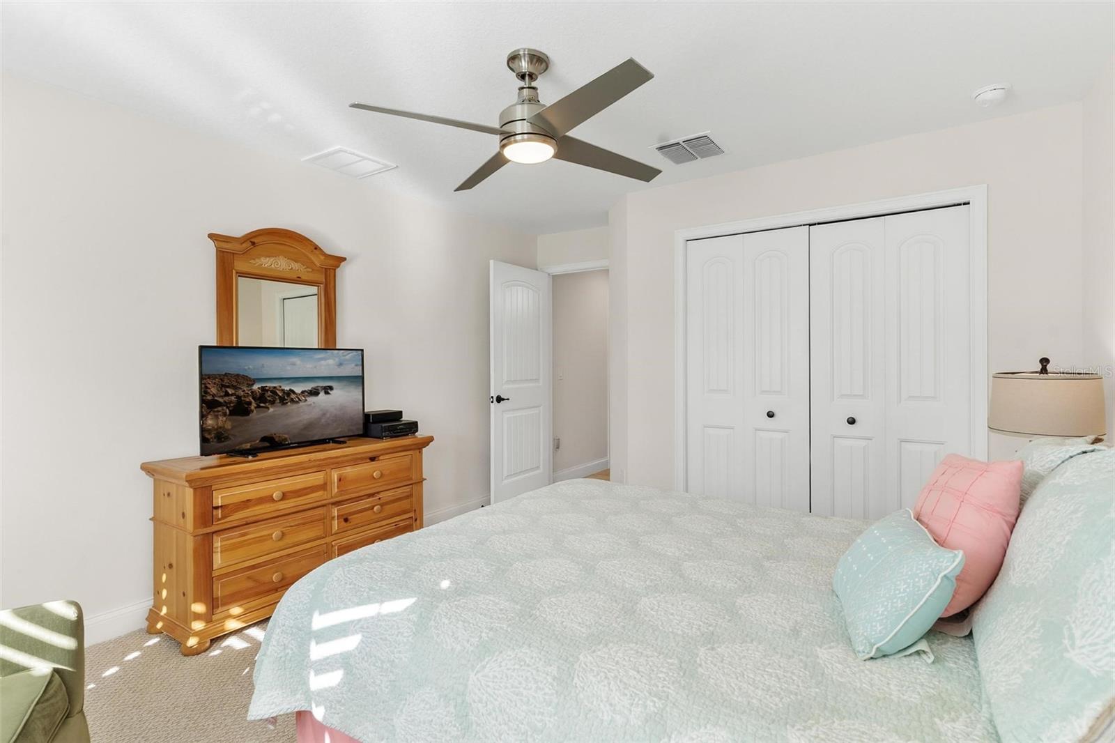 Image 25 of 56 For 17401 150th Avenue Road