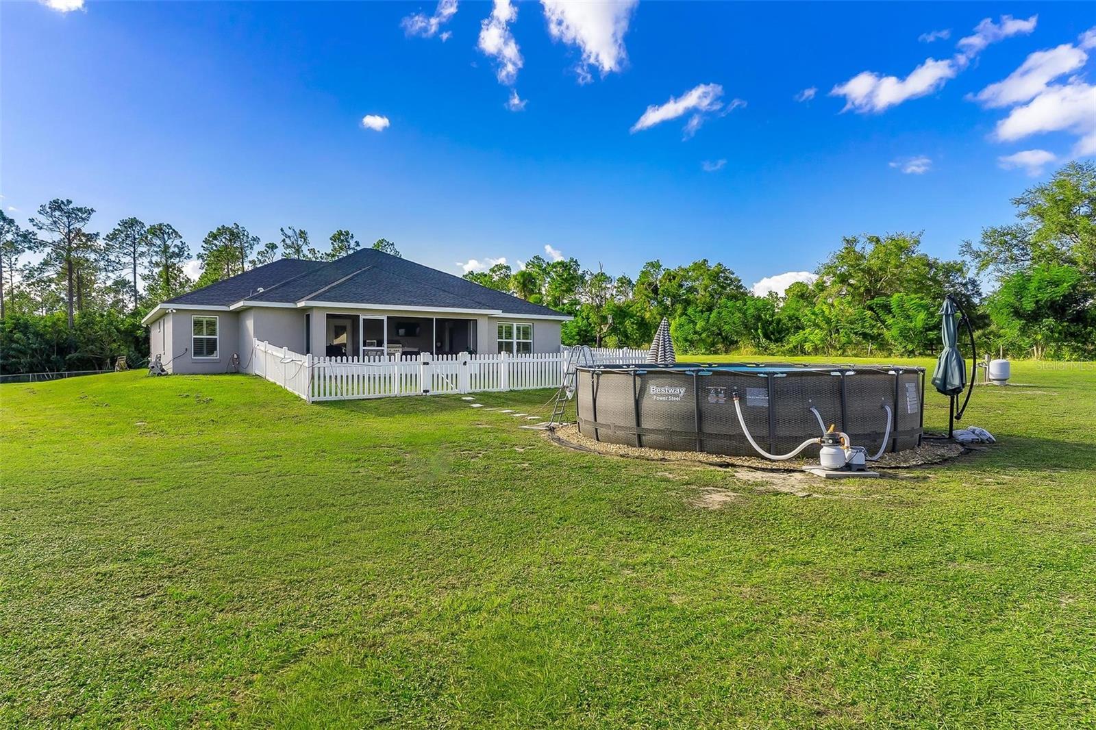 Image 36 of 56 For 17401 150th Avenue Road